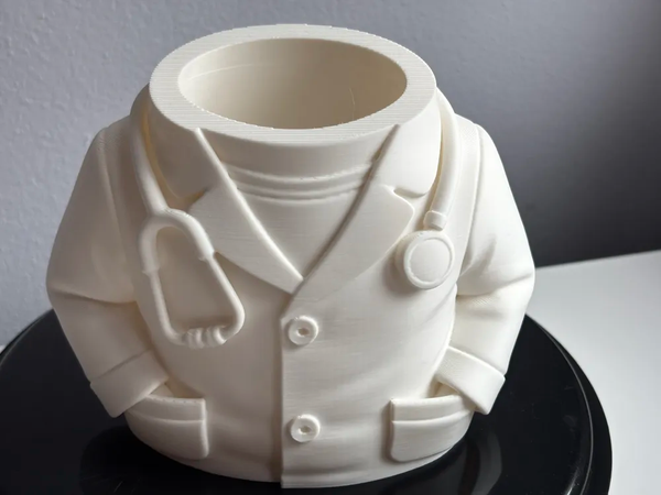 Doctor Lab-Coat Pen Holder — Desk Organiser