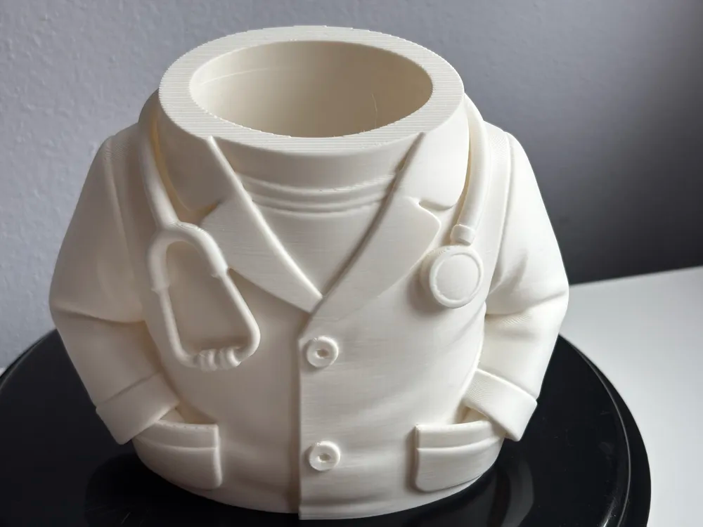 Doctor Lab-Coat Pen Holder — Desk Organiser